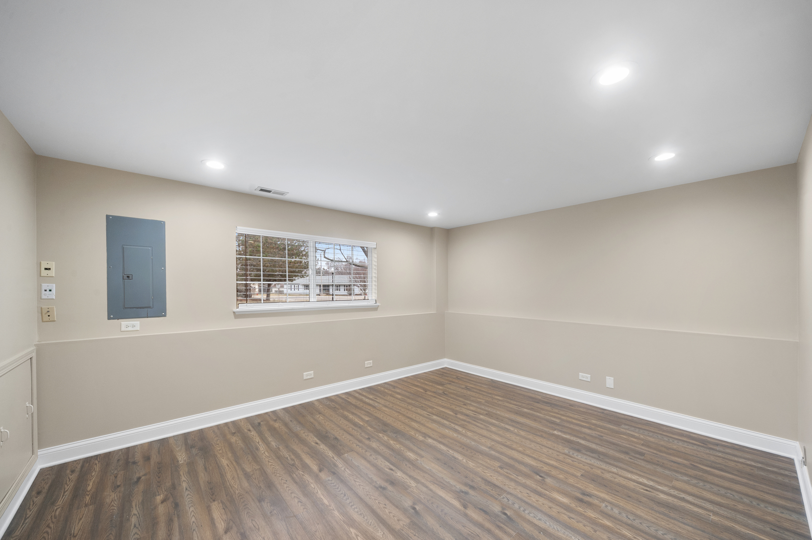 101 Willey Street, Gilberts, IL 60136