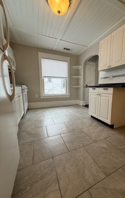 1105 1/2 N Clinton Boulevard #1, Bloomington, IL 61701