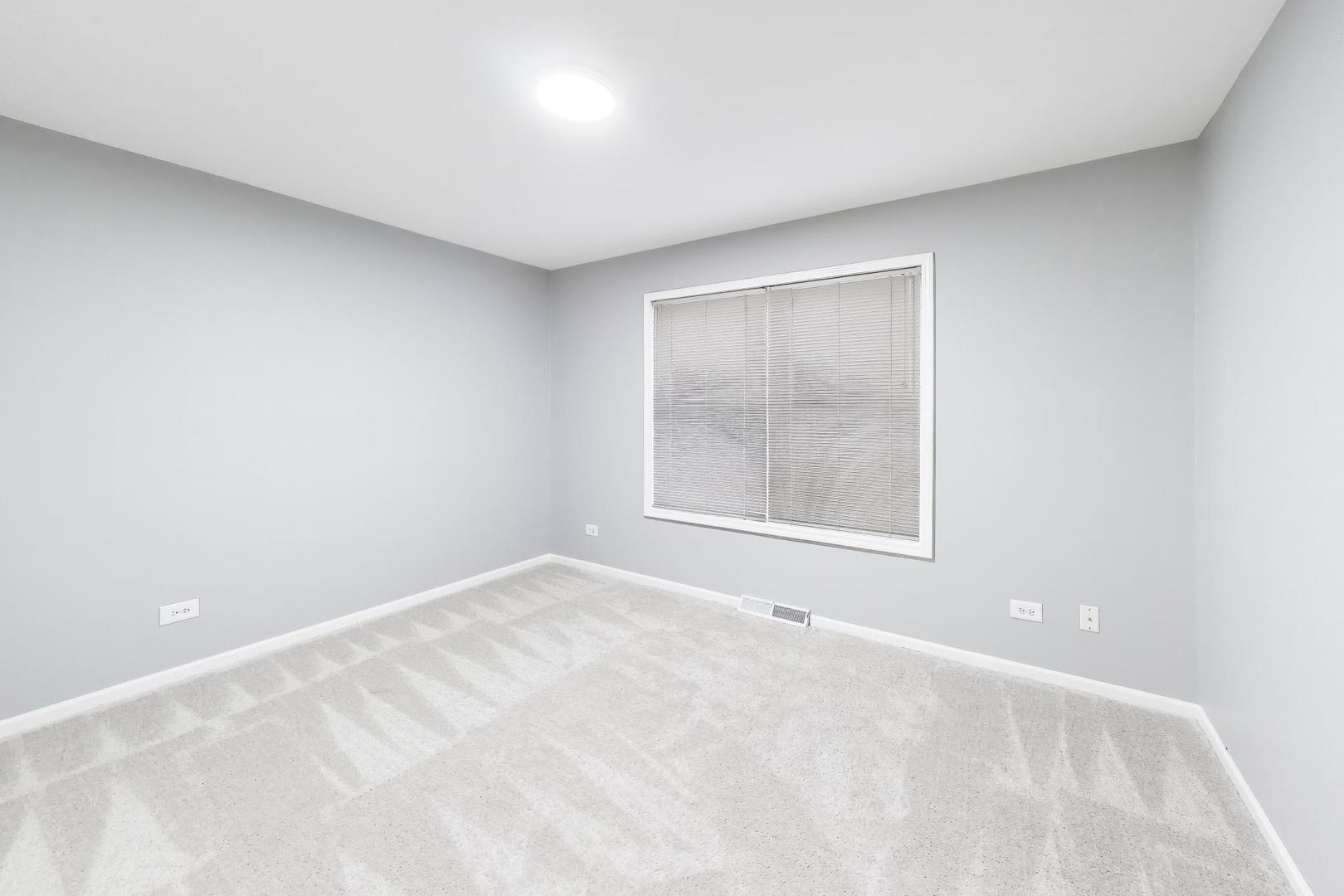 910 Shetland Court, Grayslake, IL 60030