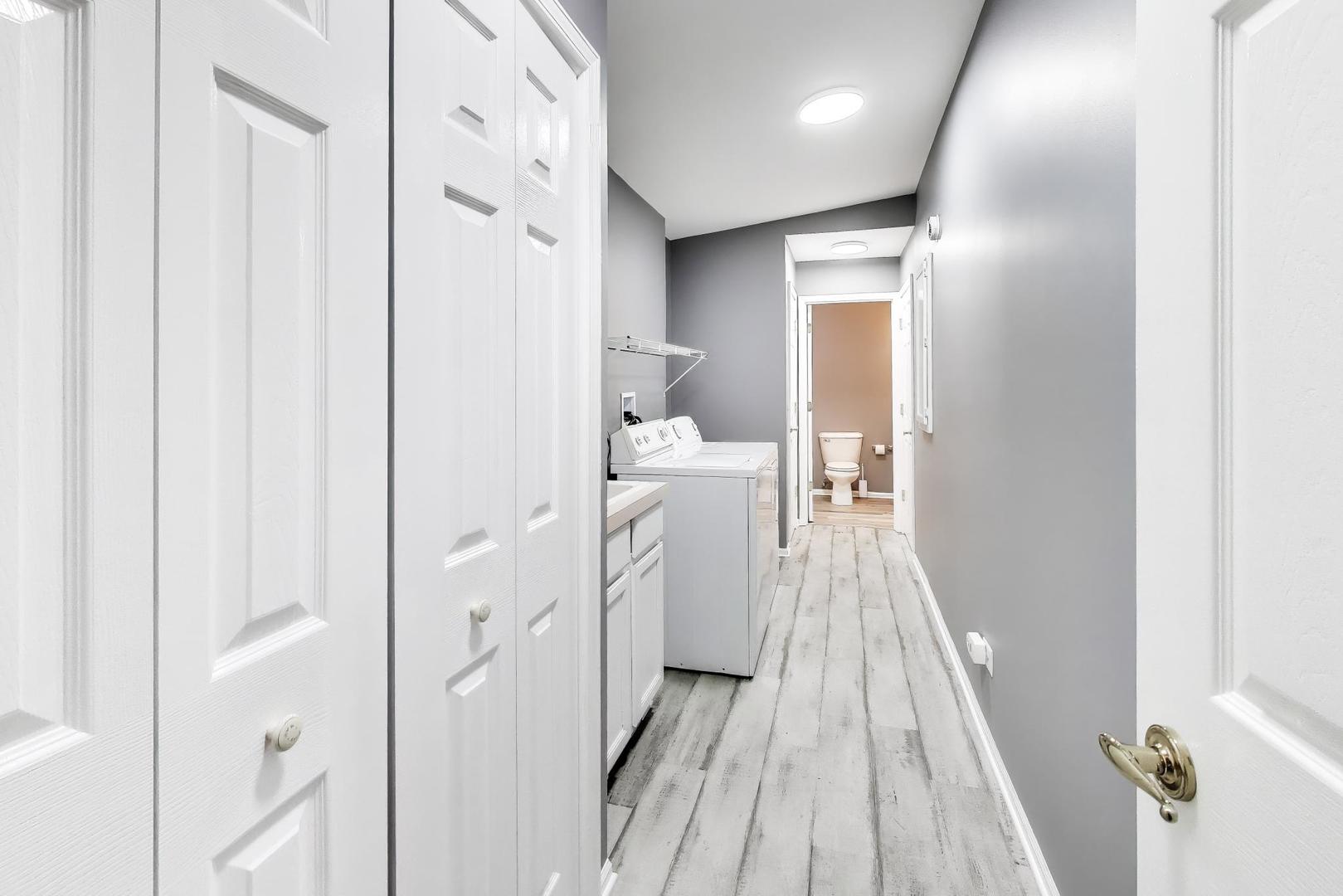 910 Shetland Court, Grayslake, IL 60030