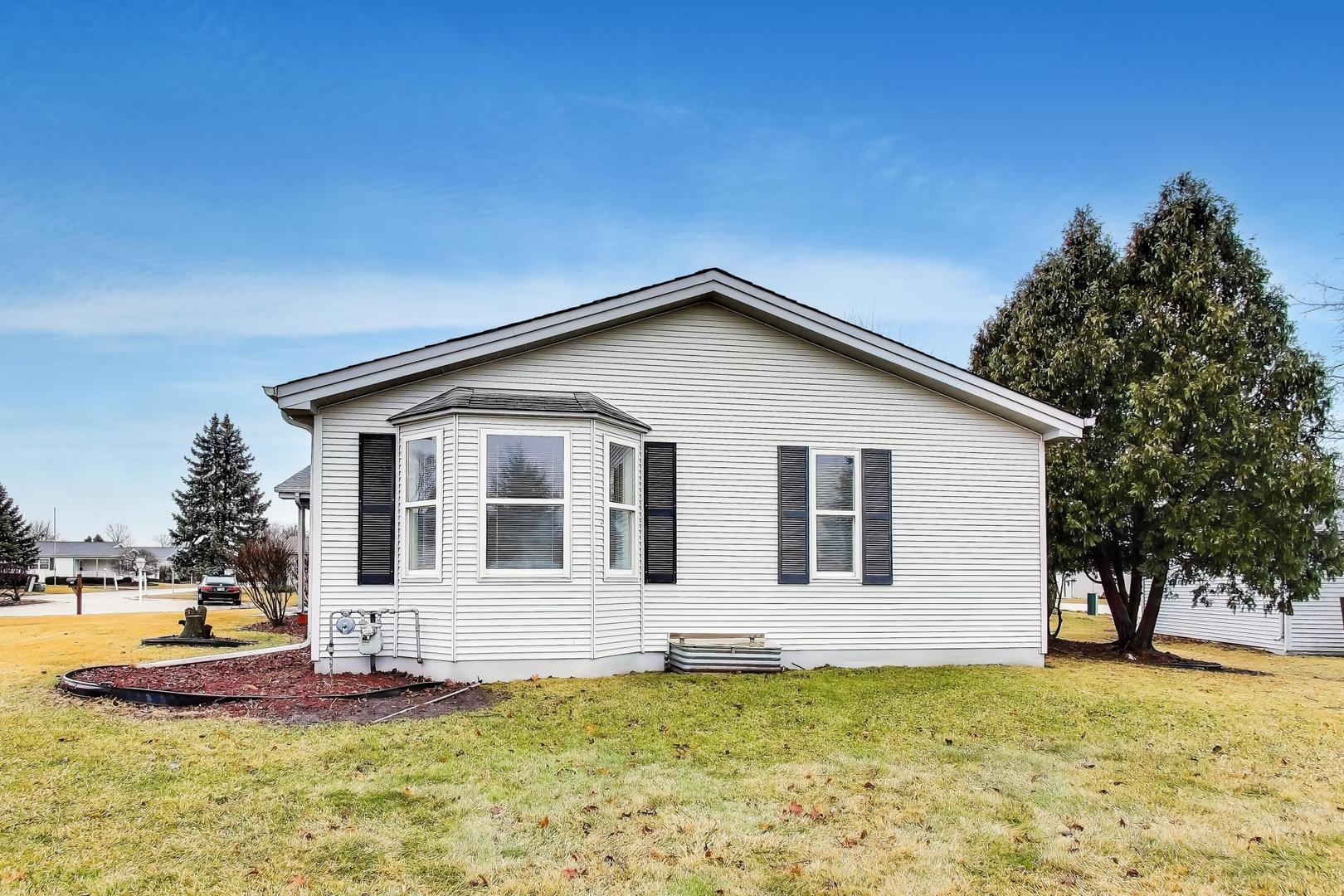 910 Shetland Court, Grayslake, IL 60030