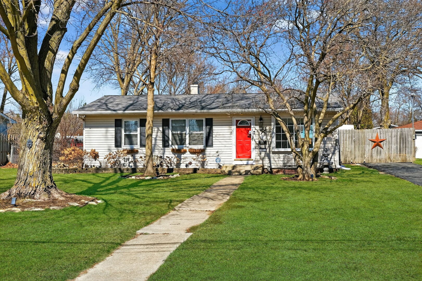 407 Butterfield Road, North Aurora, IL 60542