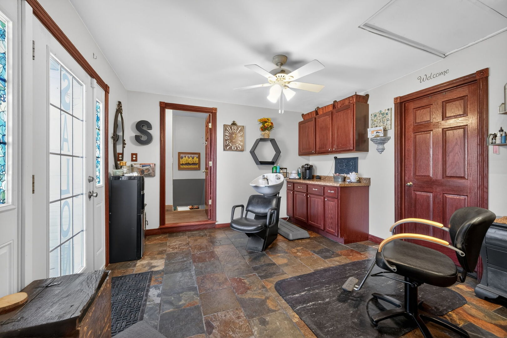 407 Butterfield Road, North Aurora, IL 60542