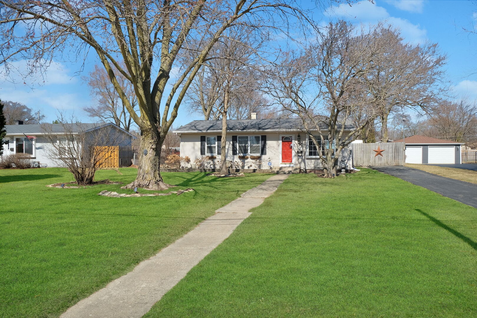 407 Butterfield Road, North Aurora, IL 60542