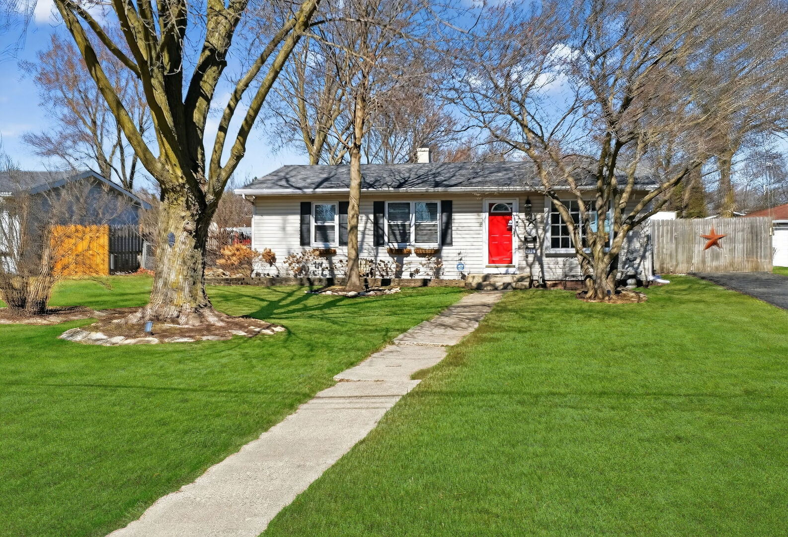 407 Butterfield Road, North Aurora, IL 60542