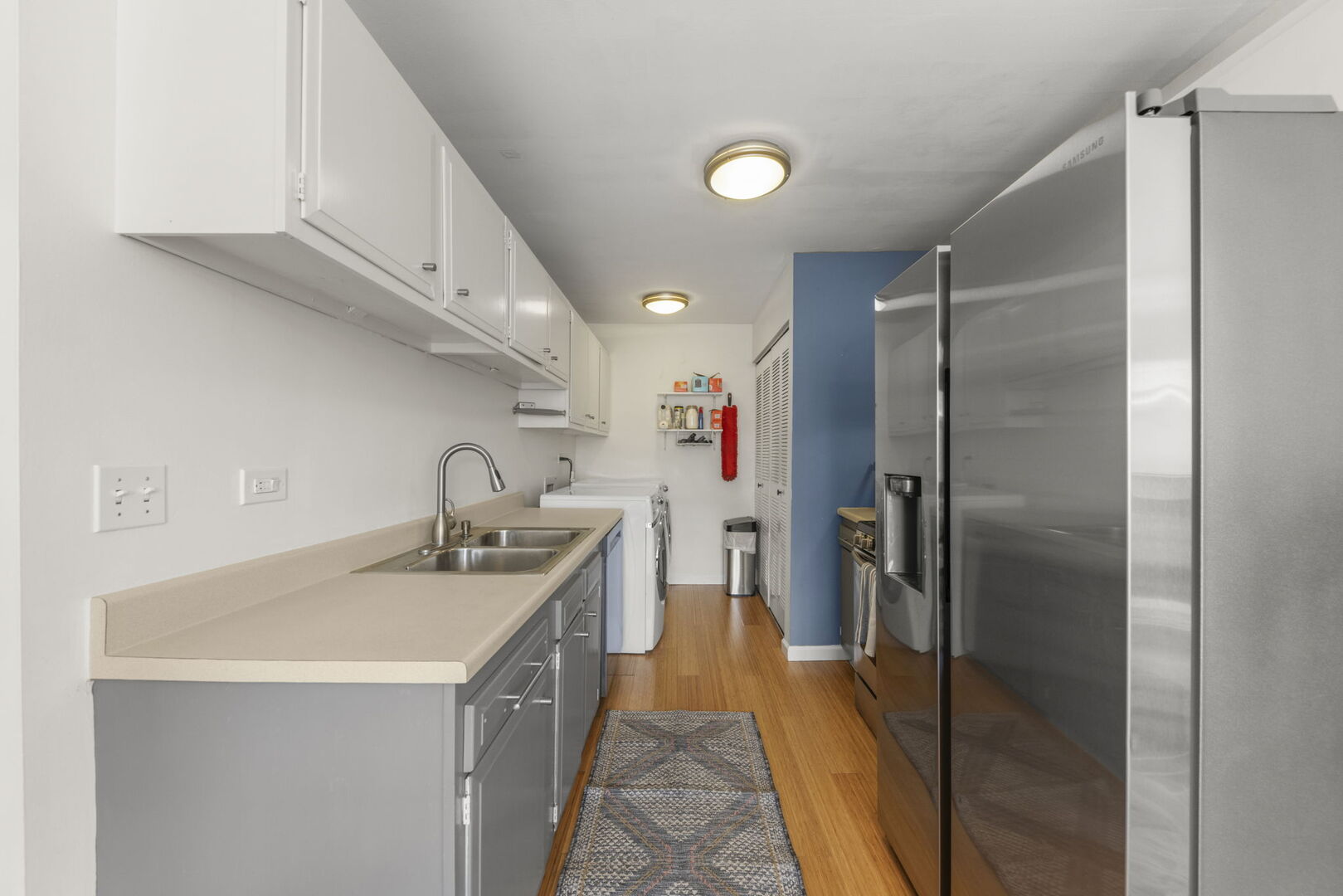 1230 Bunker Hill Court #A, Wheaton, IL 60189