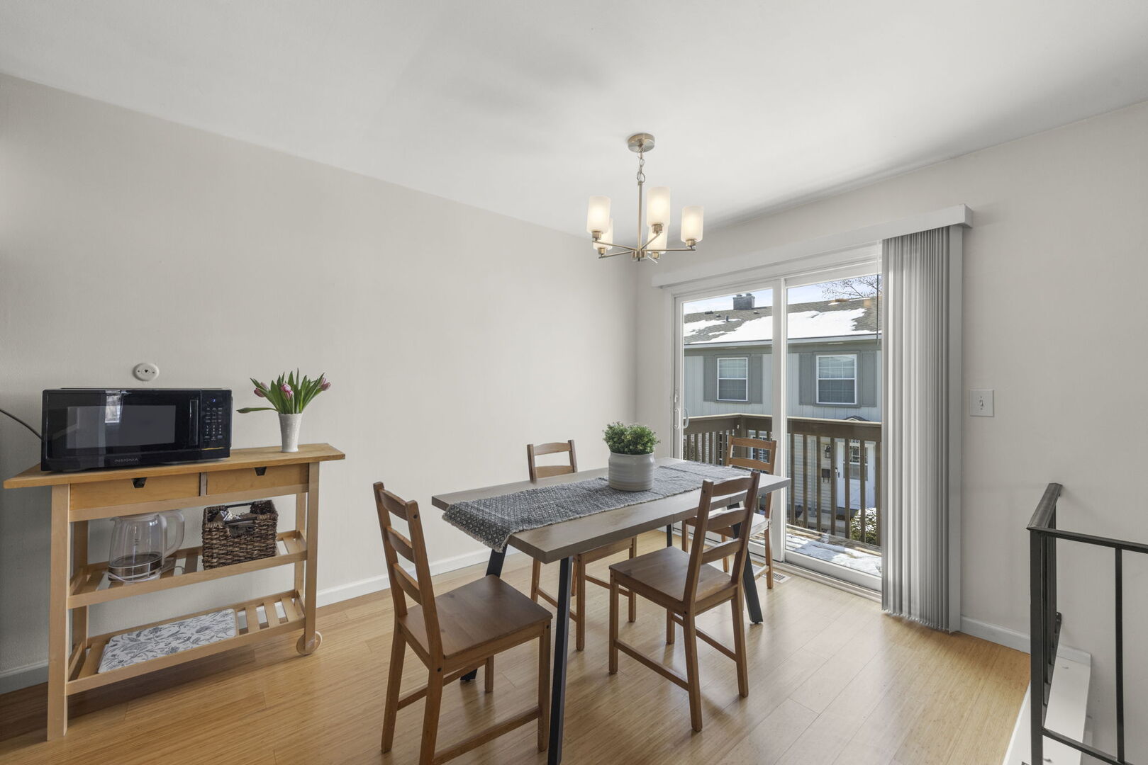 1230 Bunker Hill Court #A, Wheaton, IL 60189