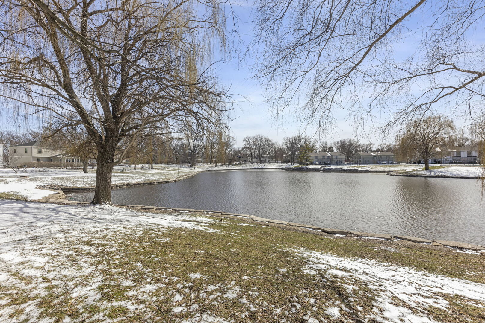 1230 Bunker Hill Court #A, Wheaton, IL 60189