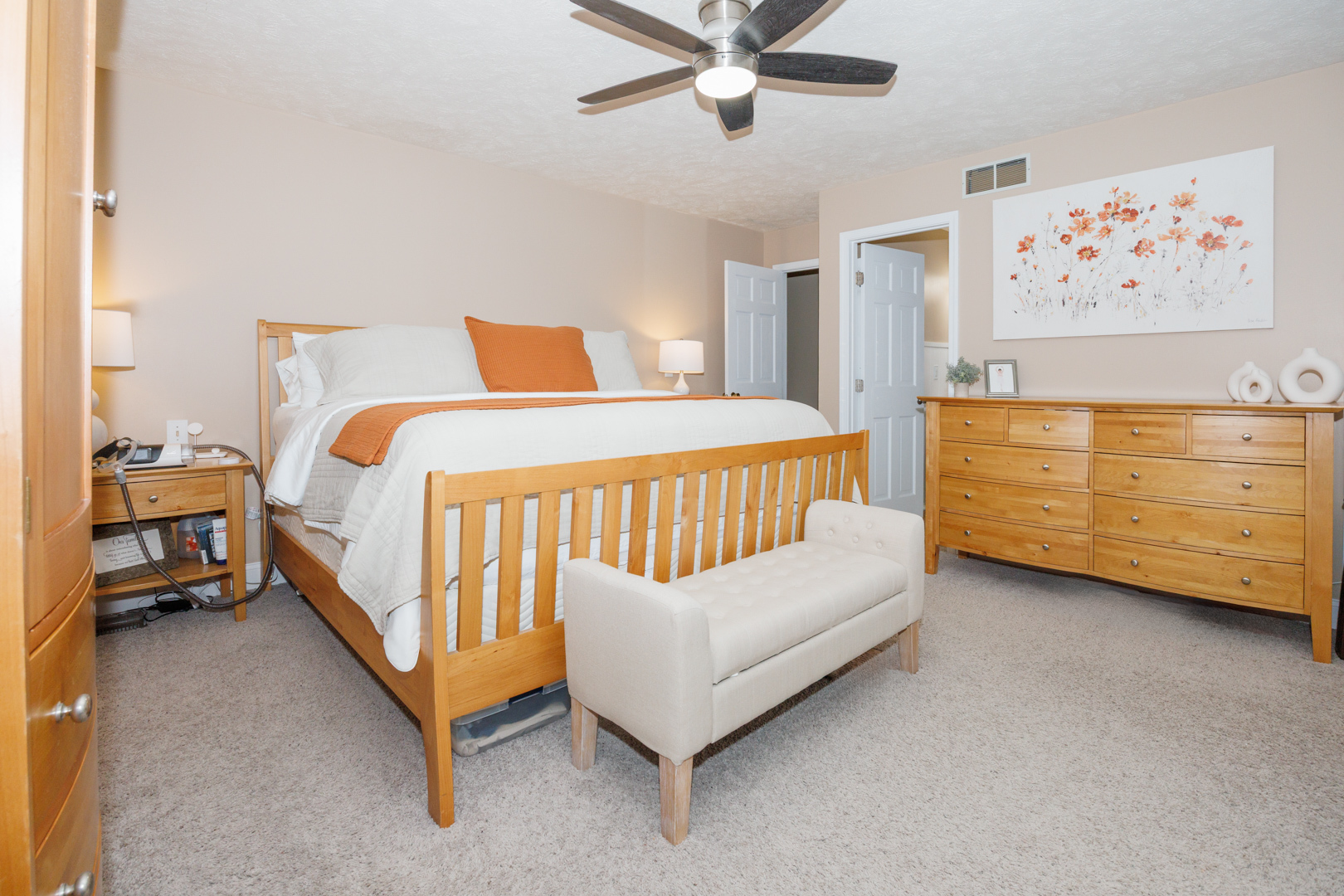 2004 Hidden Lake Road, Bloomington, IL 61704