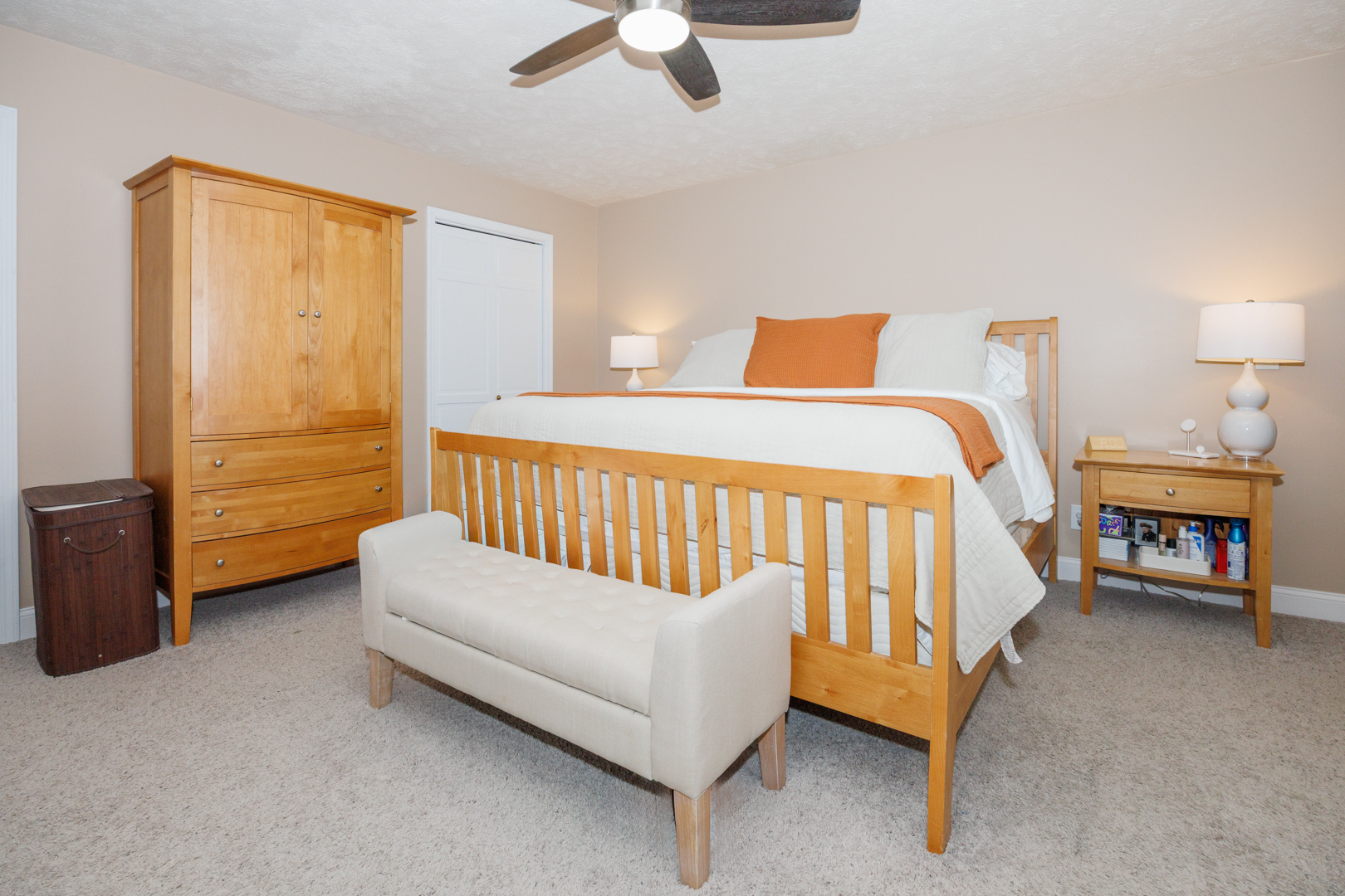 2004 Hidden Lake Road, Bloomington, IL 61704