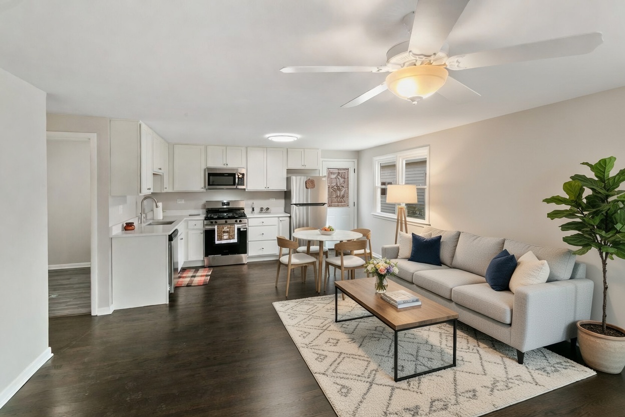 1529 Leslie Avenue, Round Lake Beach, IL 60073