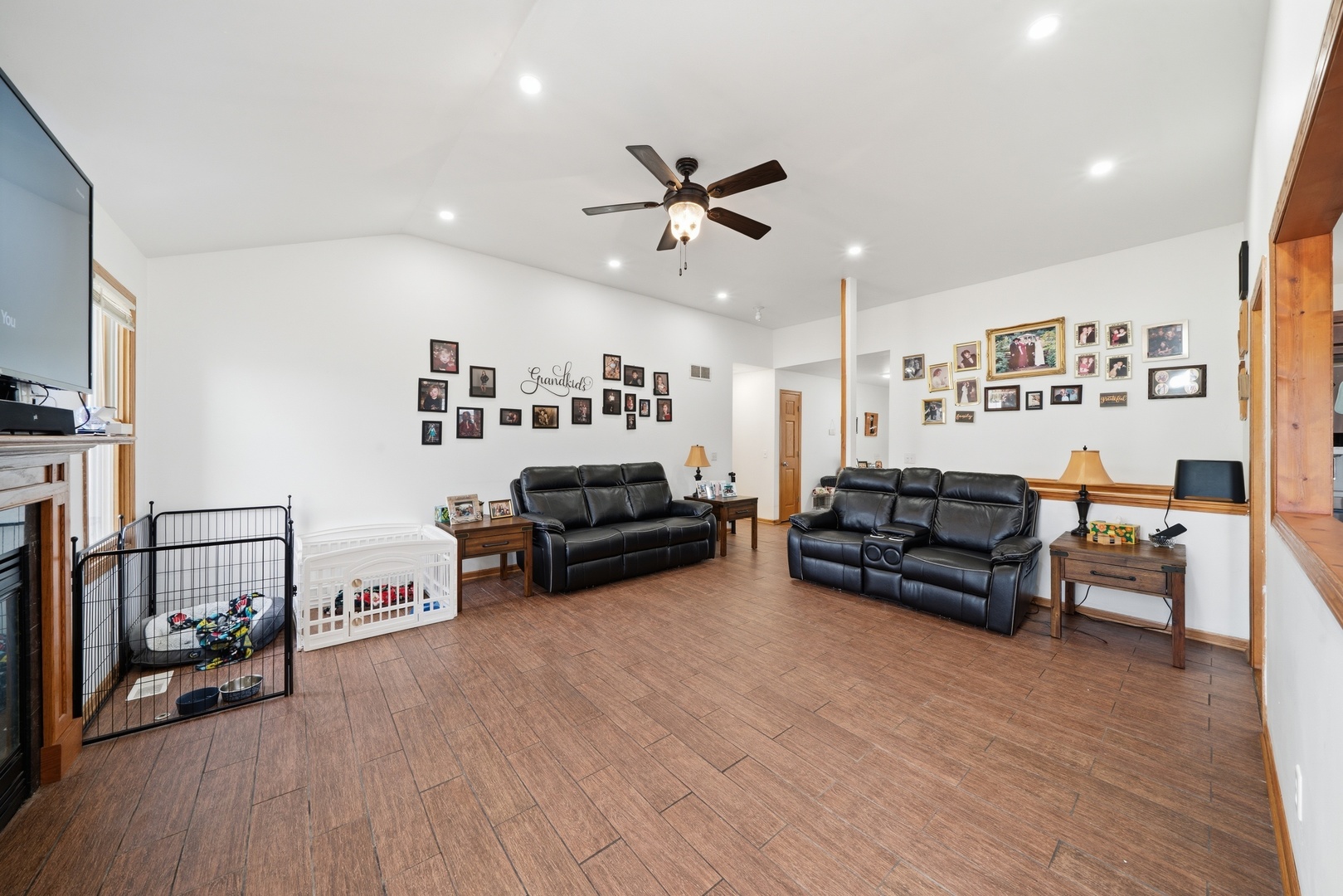 2356 N 4060th Road, Sheridan, IL 60551