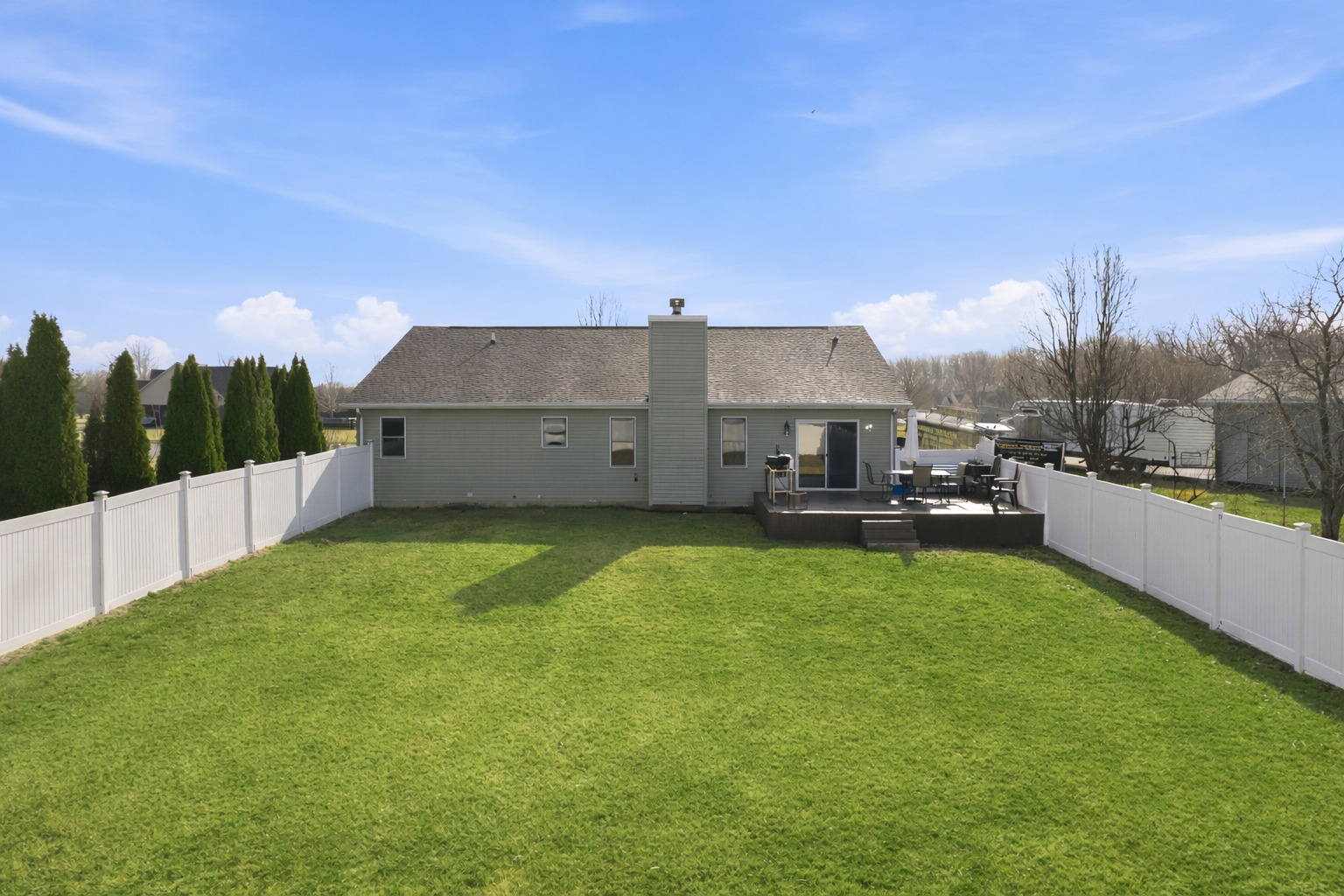 2356 N 4060th Road, Sheridan, IL 60551