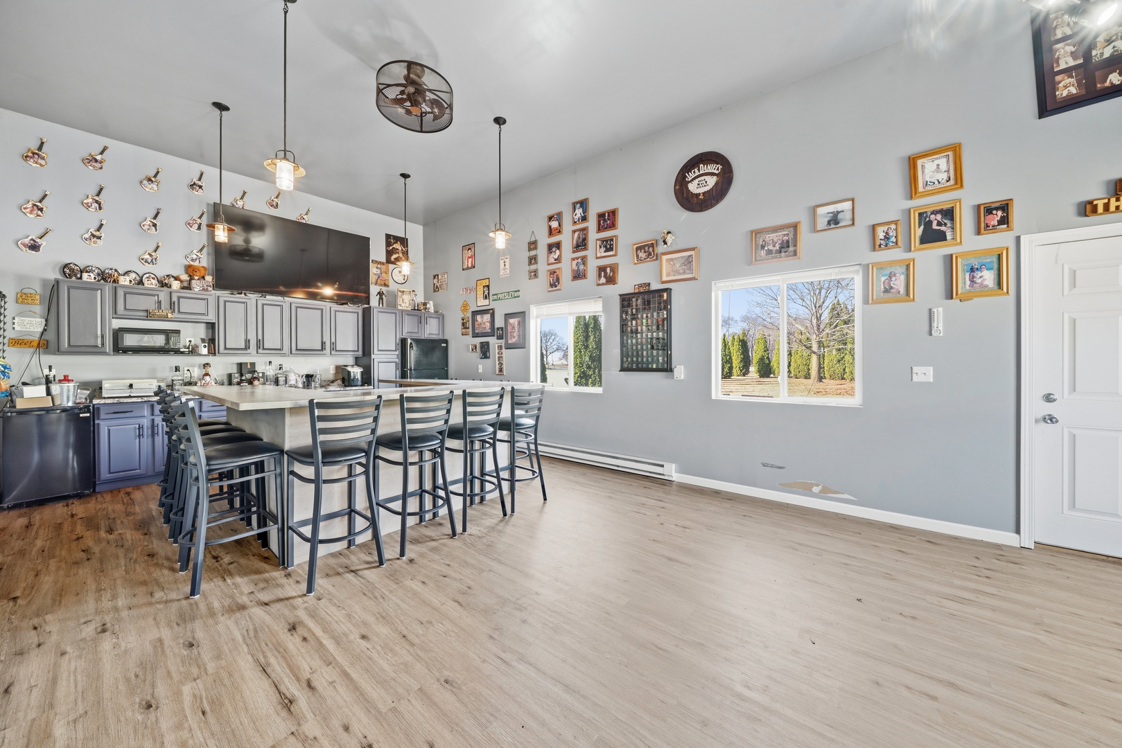 2356 N 4060th Road, Sheridan, IL 60551