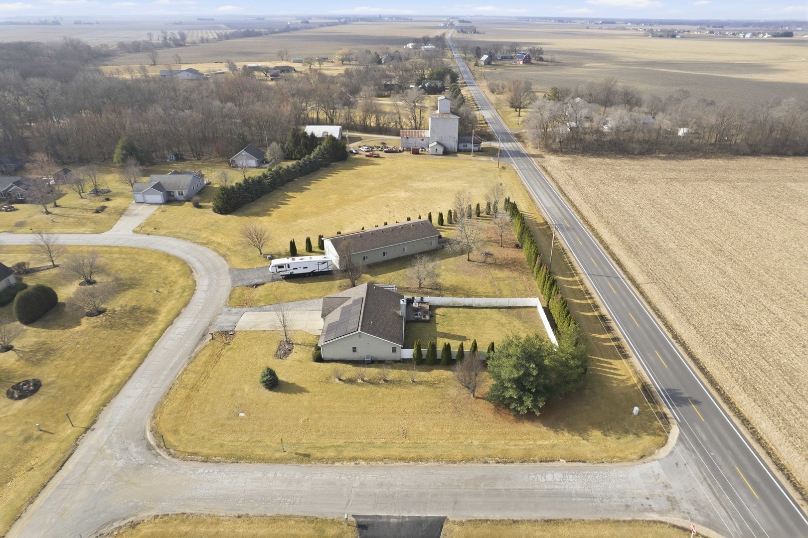 2356 N 4060th Road, Sheridan, IL 60551