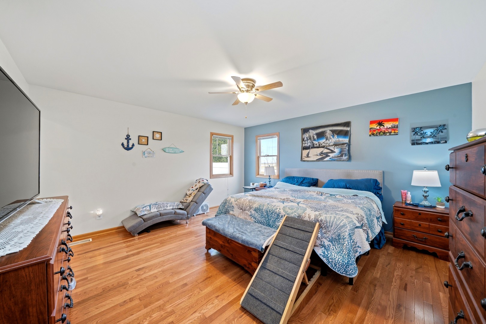 2356 N 4060th Road, Sheridan, IL 60551