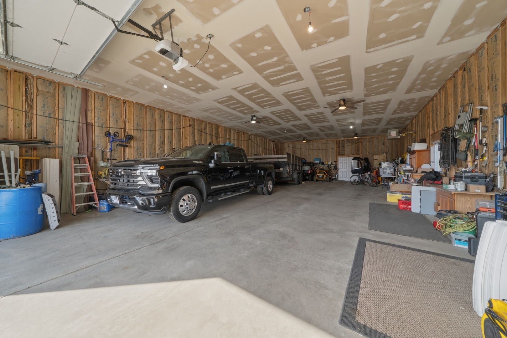 2356 N 4060th Road, Sheridan, IL 60551