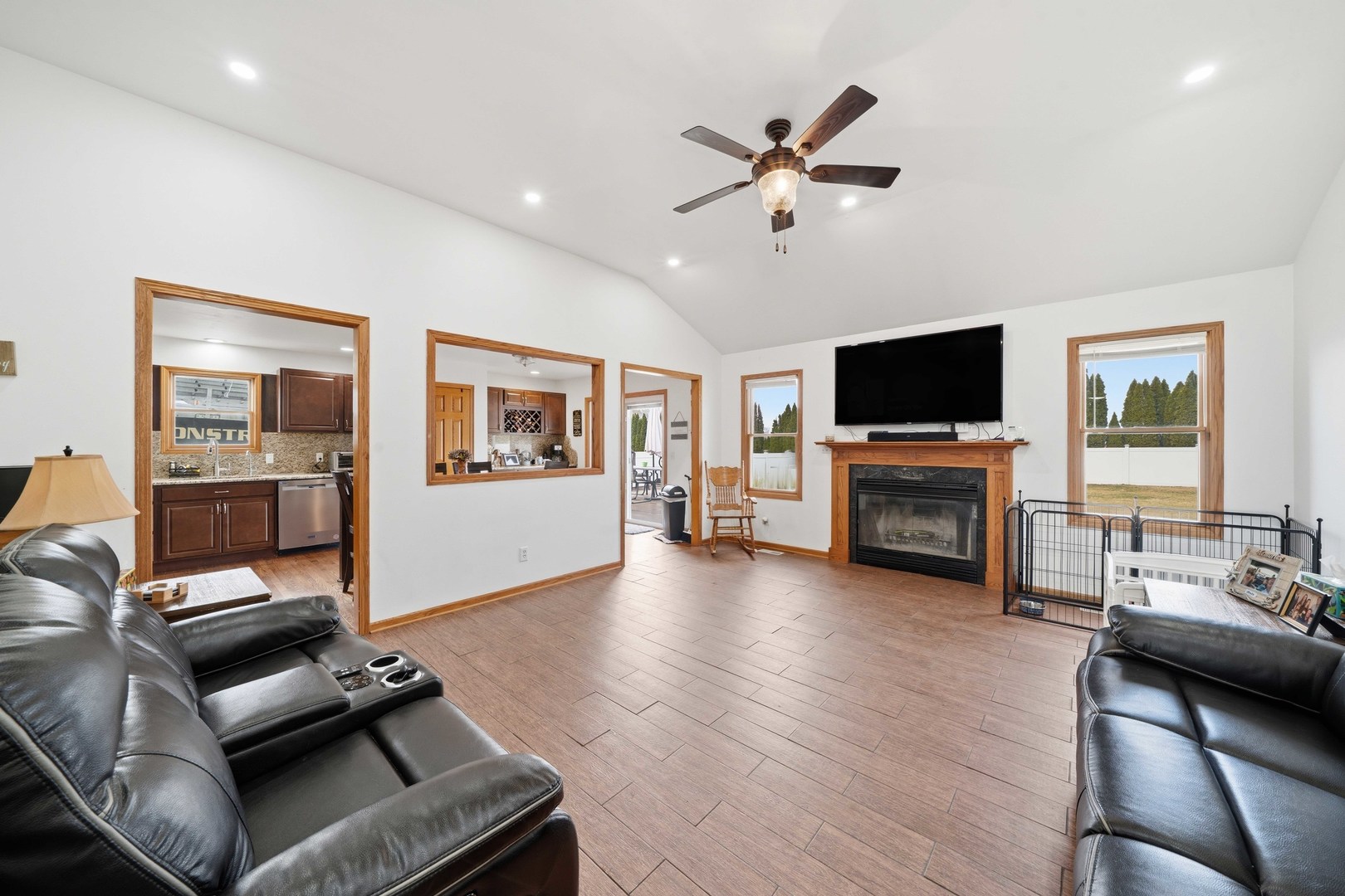 2356 N 4060th Road, Sheridan, IL 60551