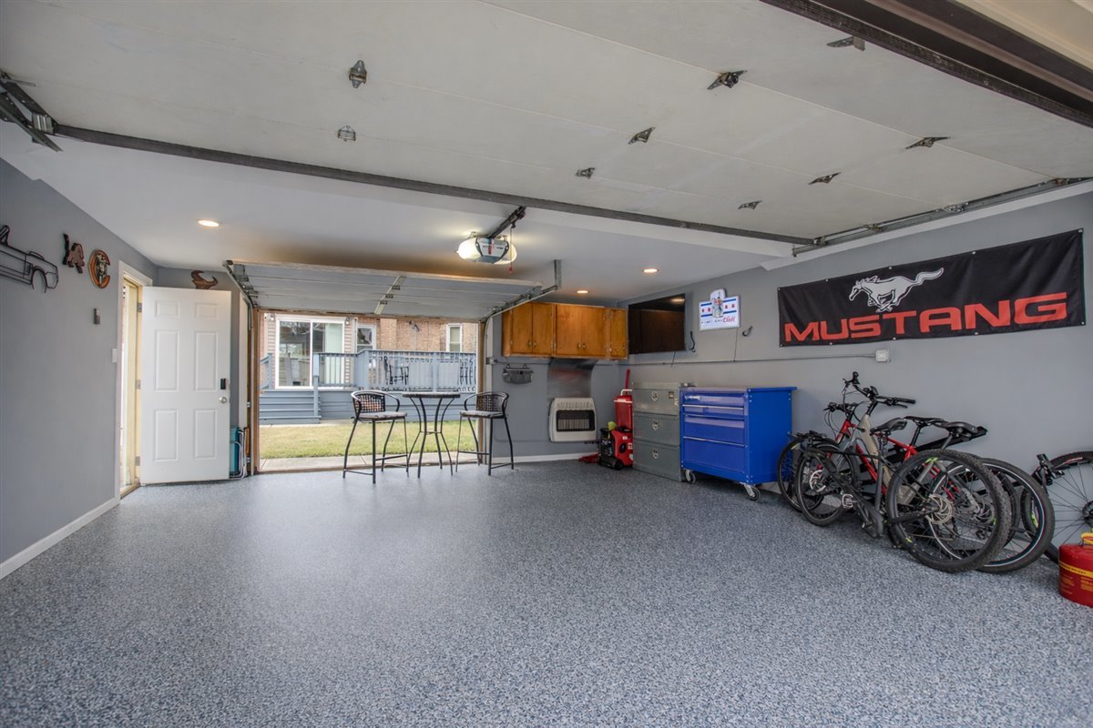 4956 N Menard Avenue, Chicago, IL 60630