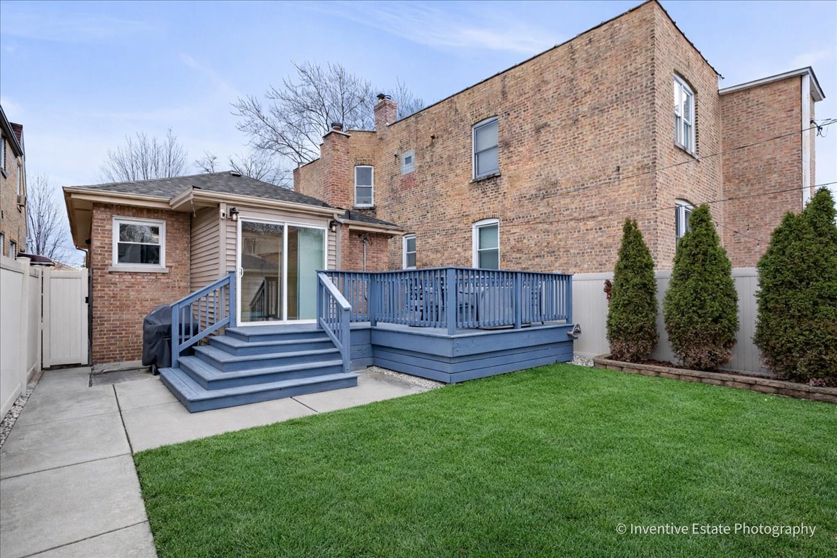 4956 N Menard Avenue, Chicago, IL 60630