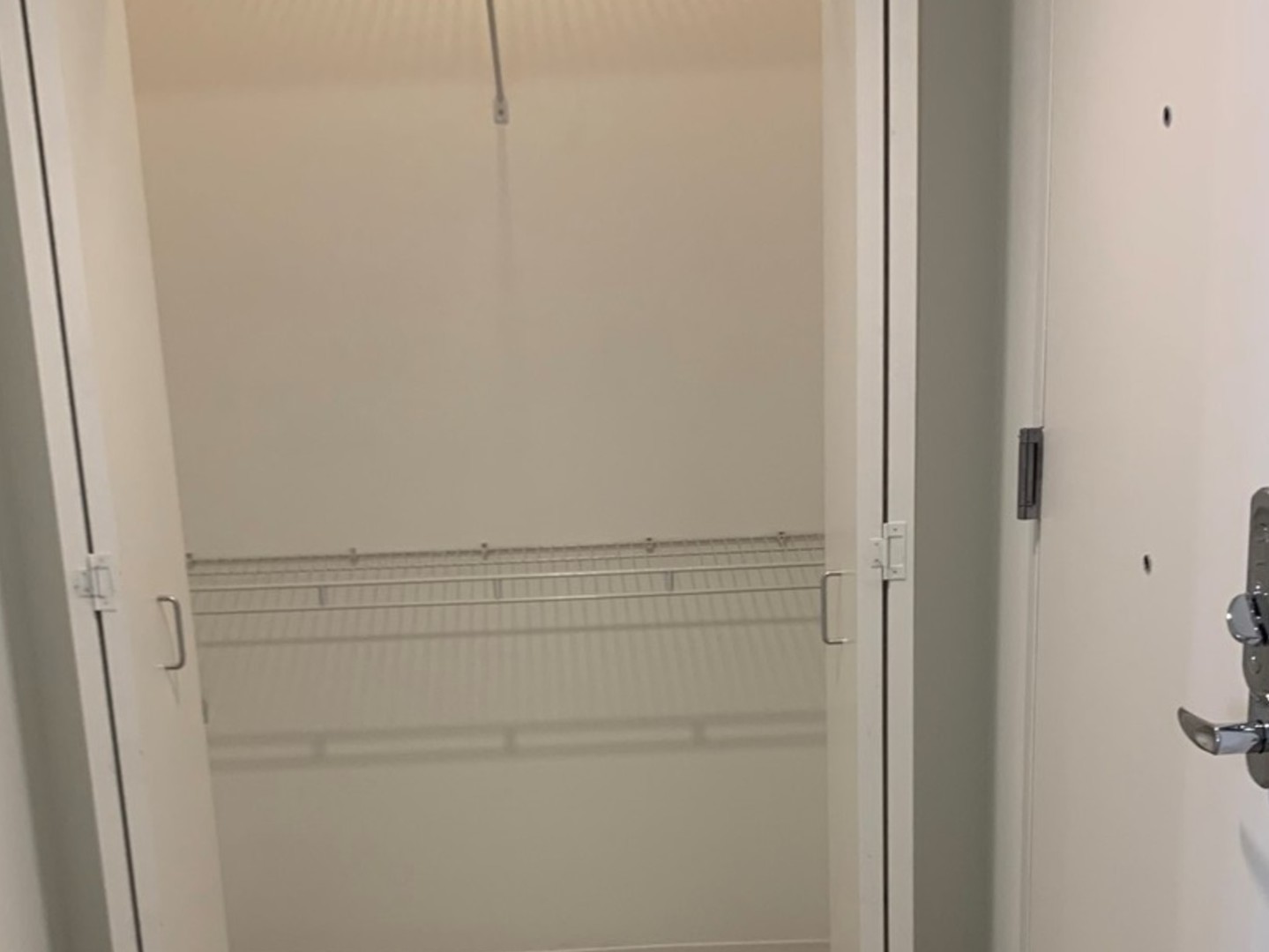 847 CHICAGO Avenue #801, Evanston, IL 60202