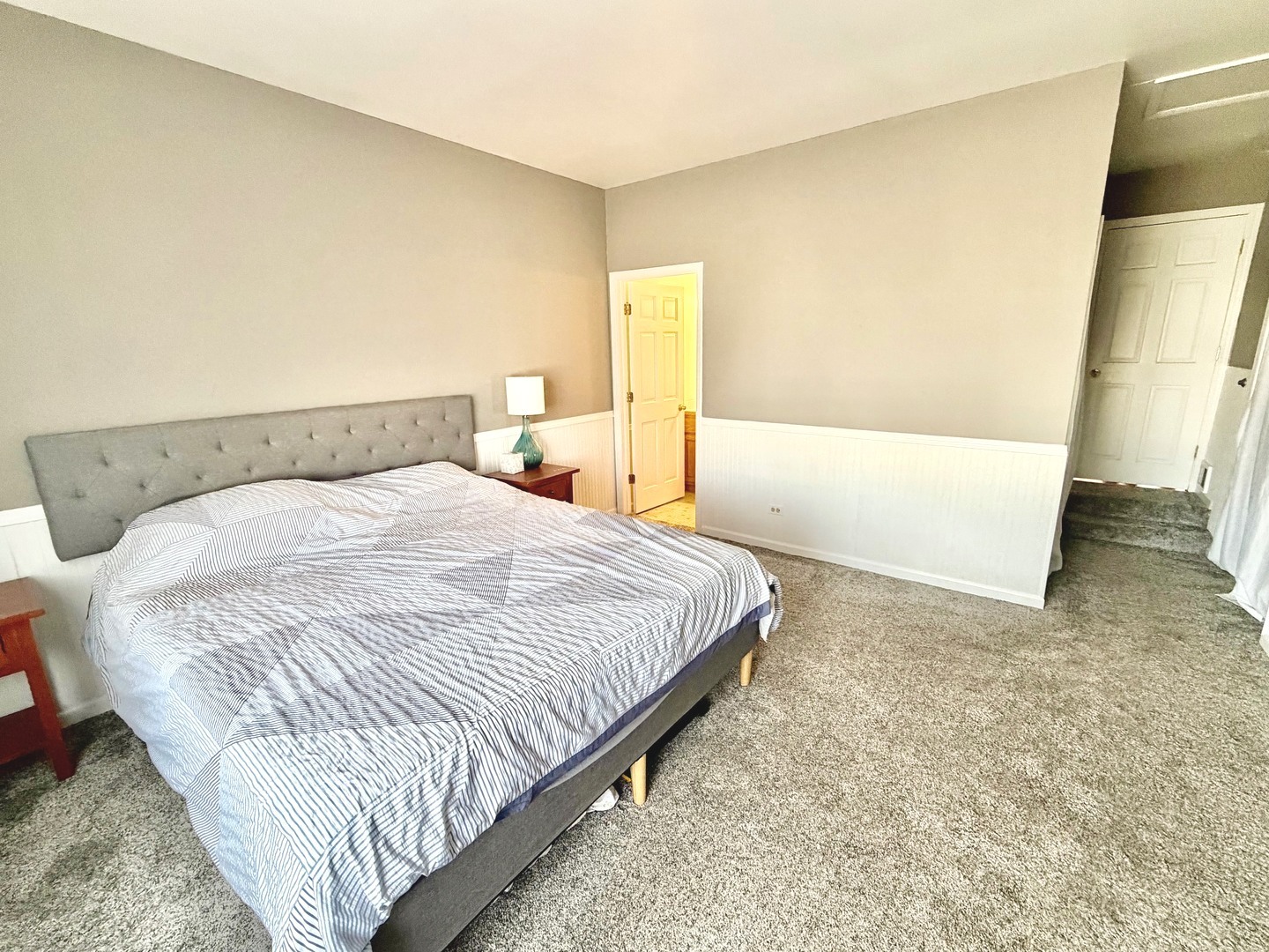 20010 S Pine Hill Road, Frankfort, IL 60423