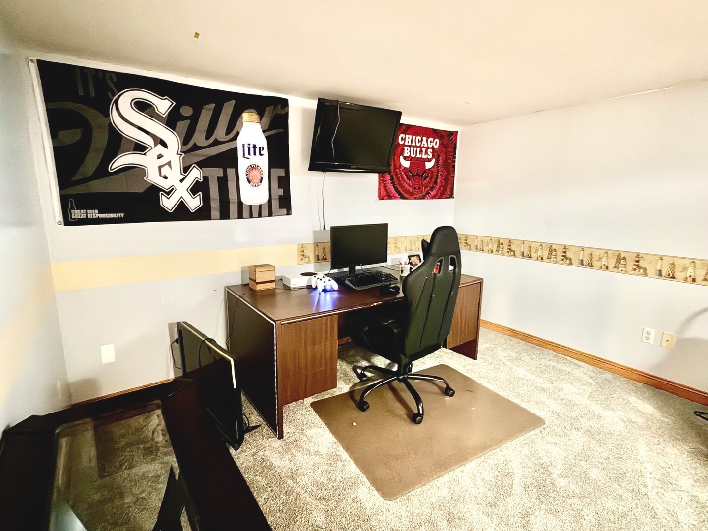 20010 S Pine Hill Road, Frankfort, IL 60423