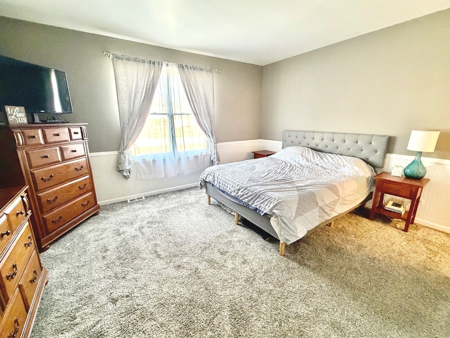 20010 S Pine Hill Road, Frankfort, IL 60423