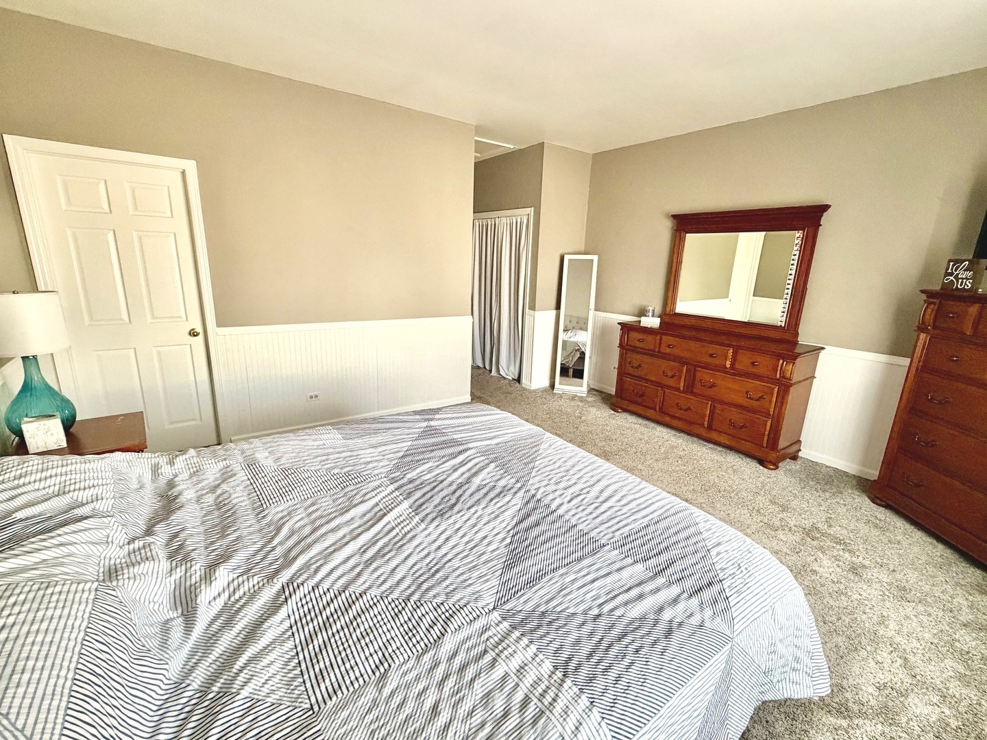 20010 S Pine Hill Road, Frankfort, IL 60423