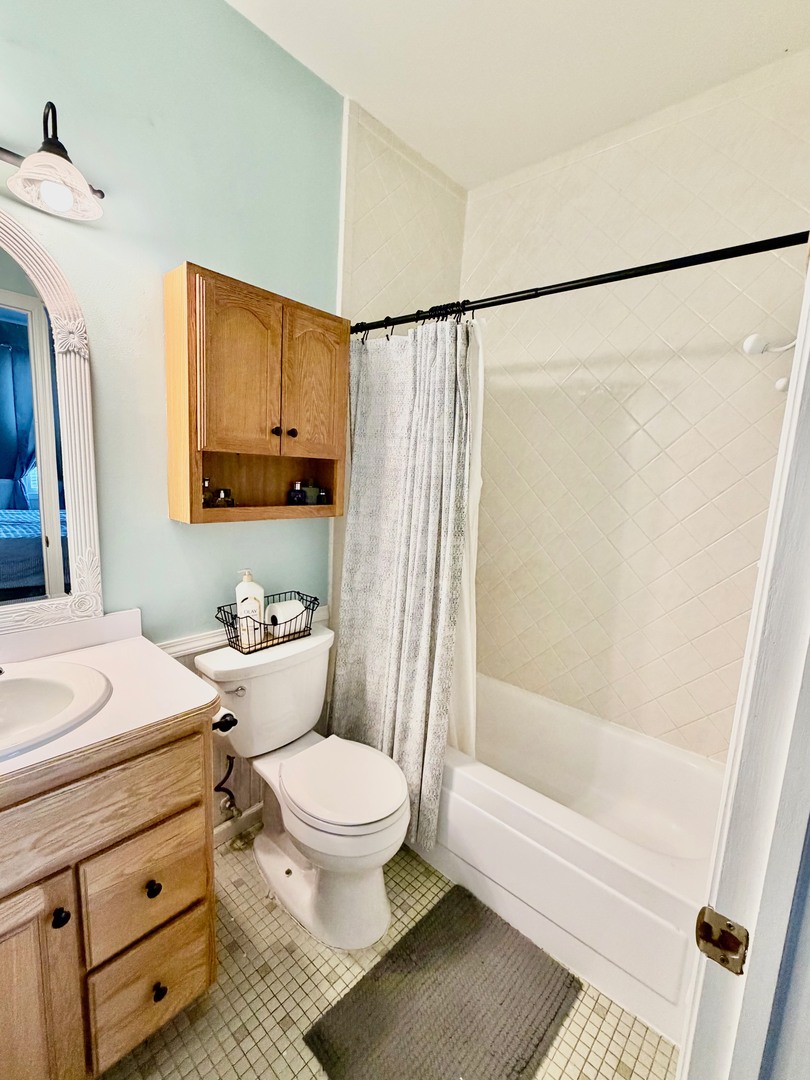 20010 S Pine Hill Road, Frankfort, IL 60423