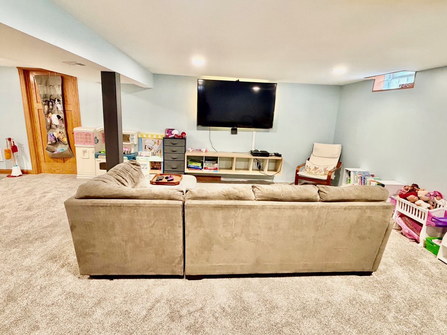 20010 S Pine Hill Road, Frankfort, IL 60423