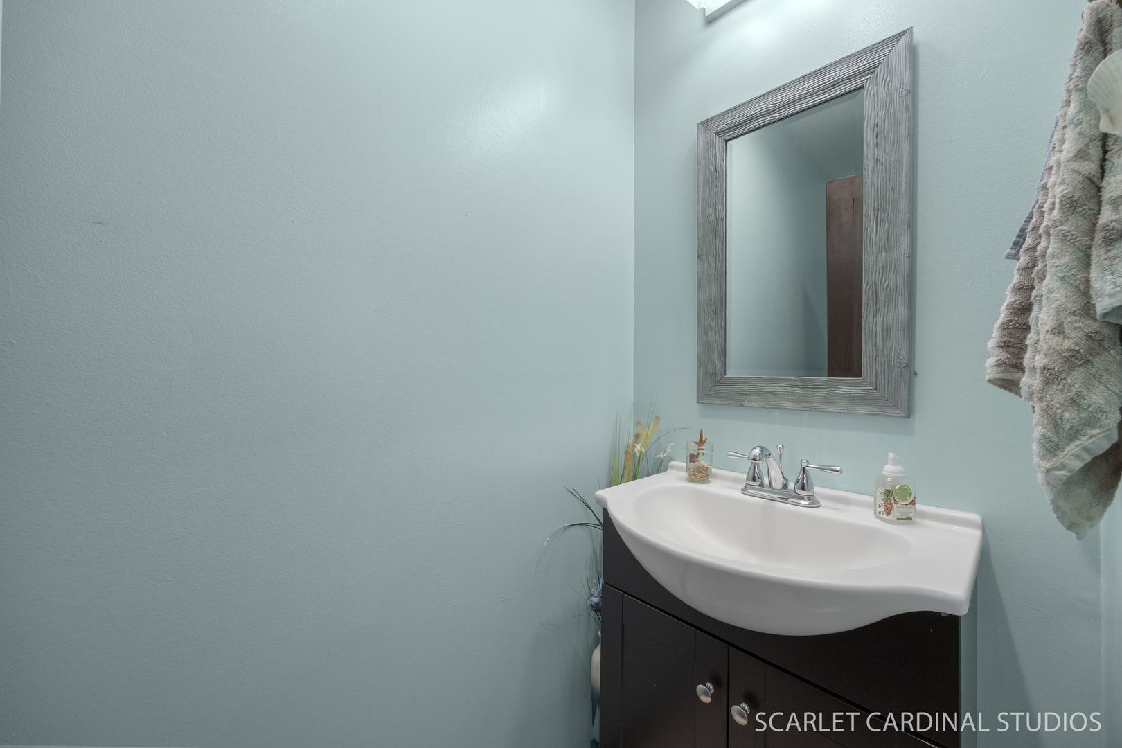 29W509 Point Oak Drive, Warrenville, IL 60555