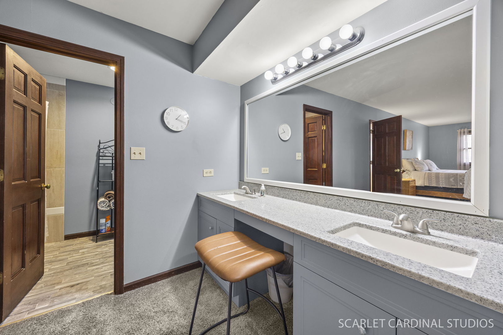 29W509 Point Oak Drive, Warrenville, IL 60555