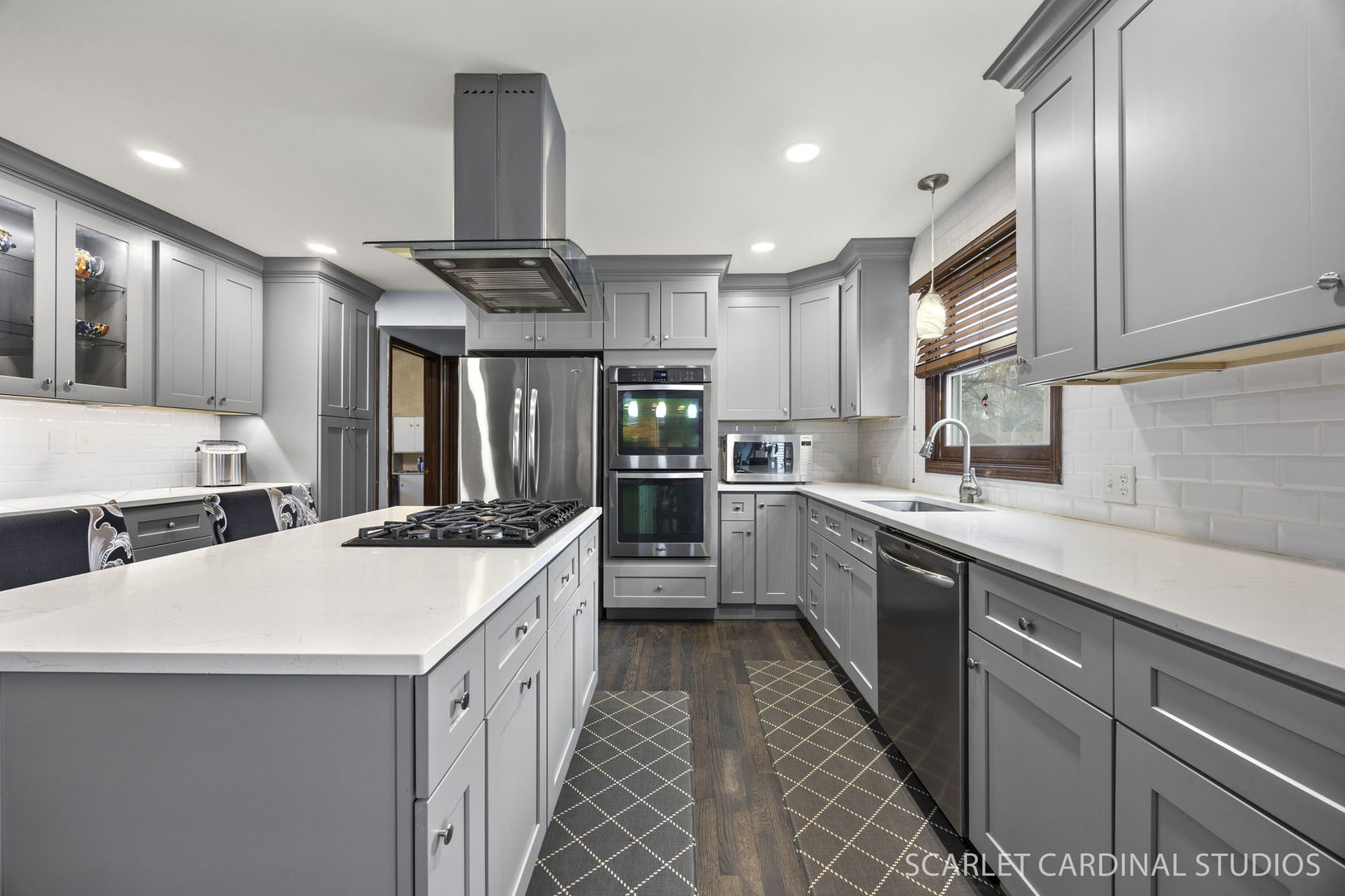 29W509 Point Oak Drive, Warrenville, IL 60555