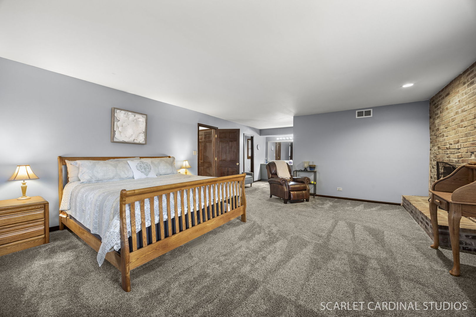 29W509 Point Oak Drive, Warrenville, IL 60555