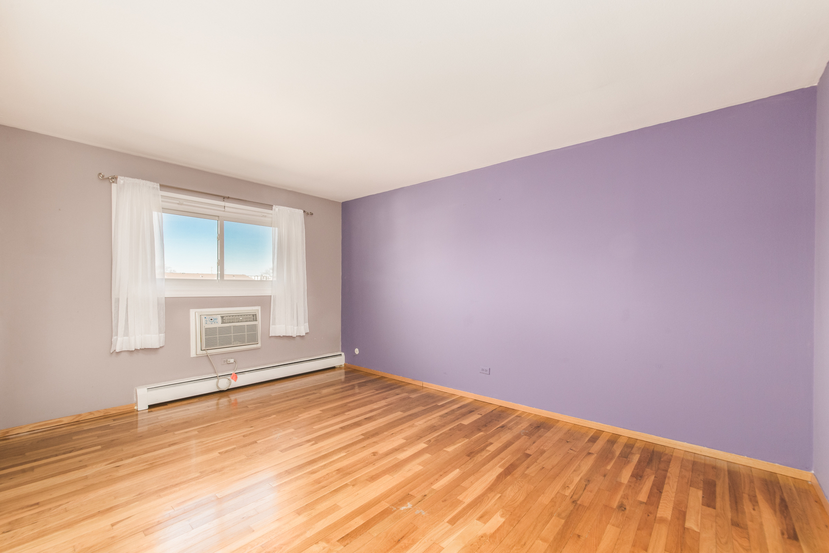 9500 Dee Road #202B, Des Plaines, IL 60016