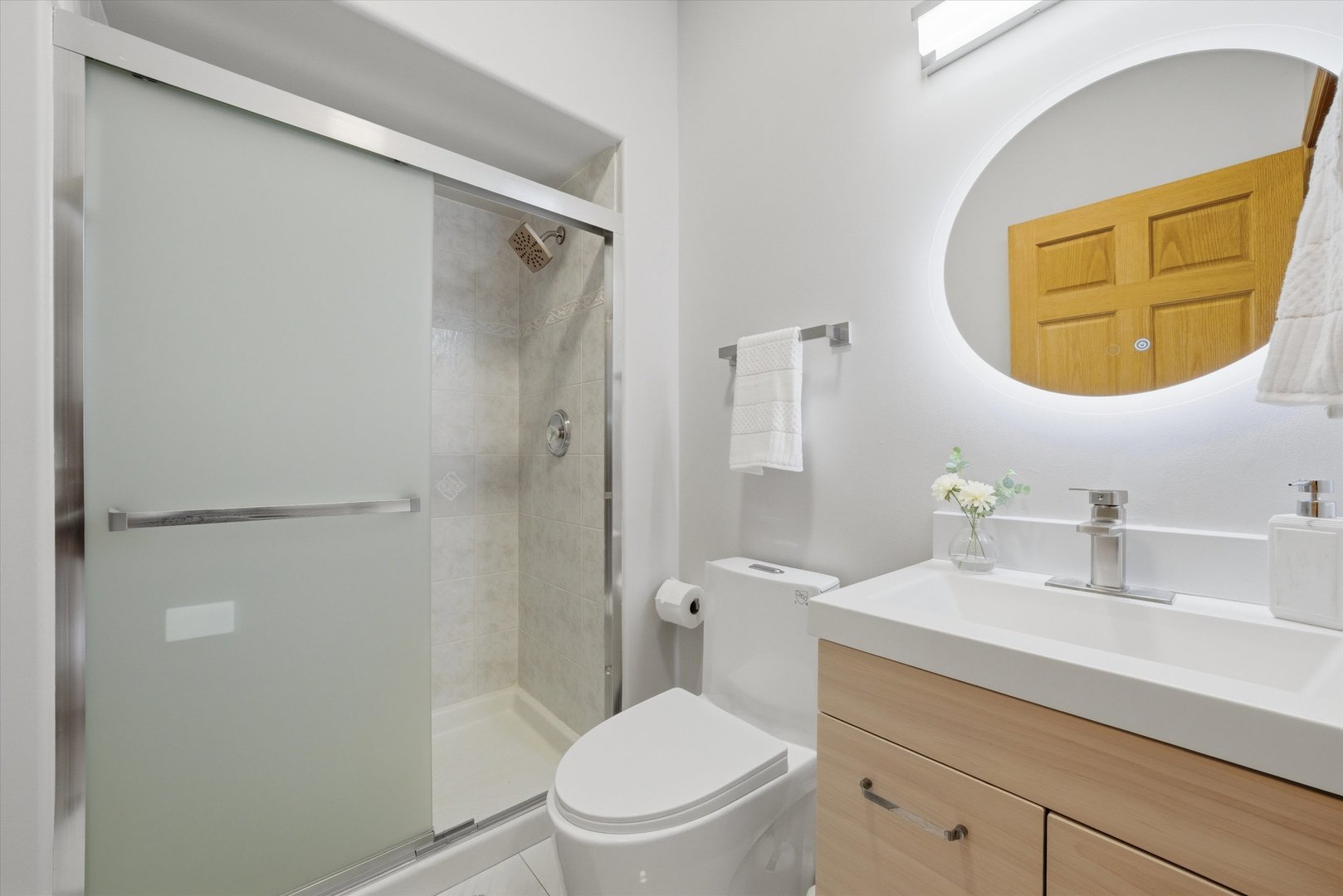 15W641 81st Street, Burr Ridge, IL 60527