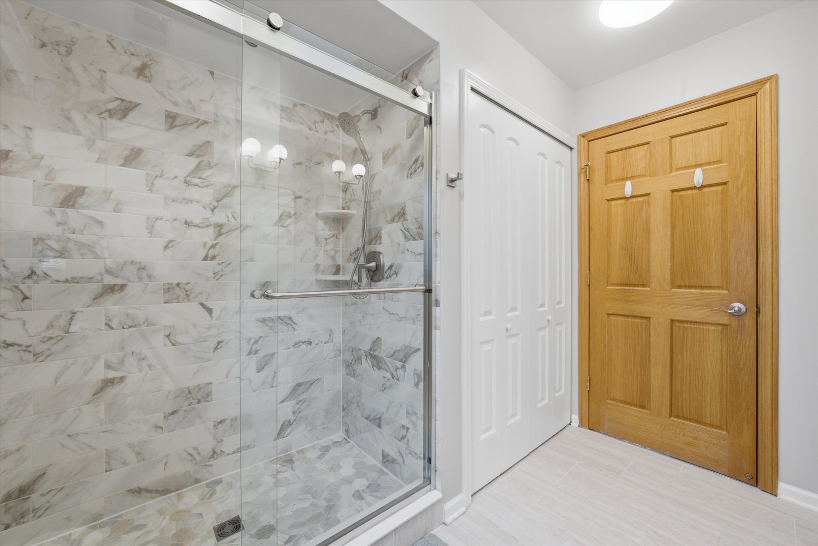 15W641 81st Street, Burr Ridge, IL 60527