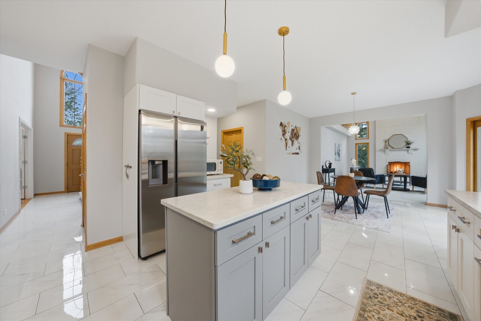 15W641 81st Street, Burr Ridge, IL 60527