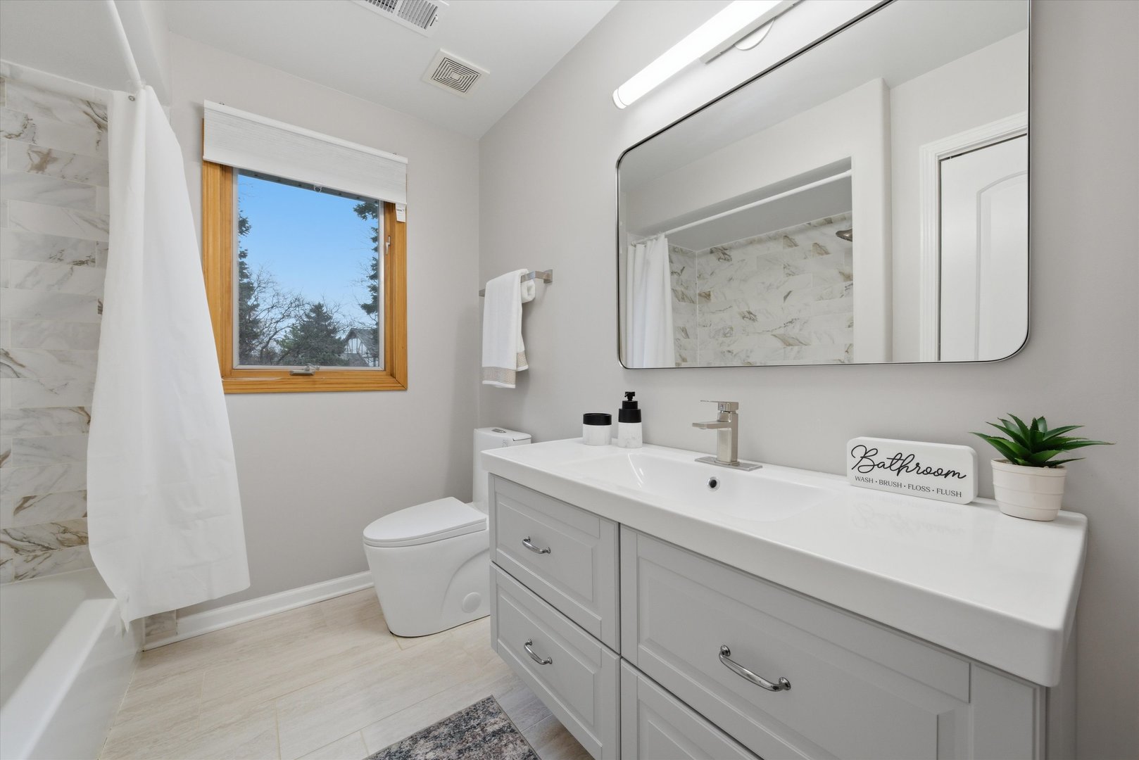 15W641 81st Street, Burr Ridge, IL 60527