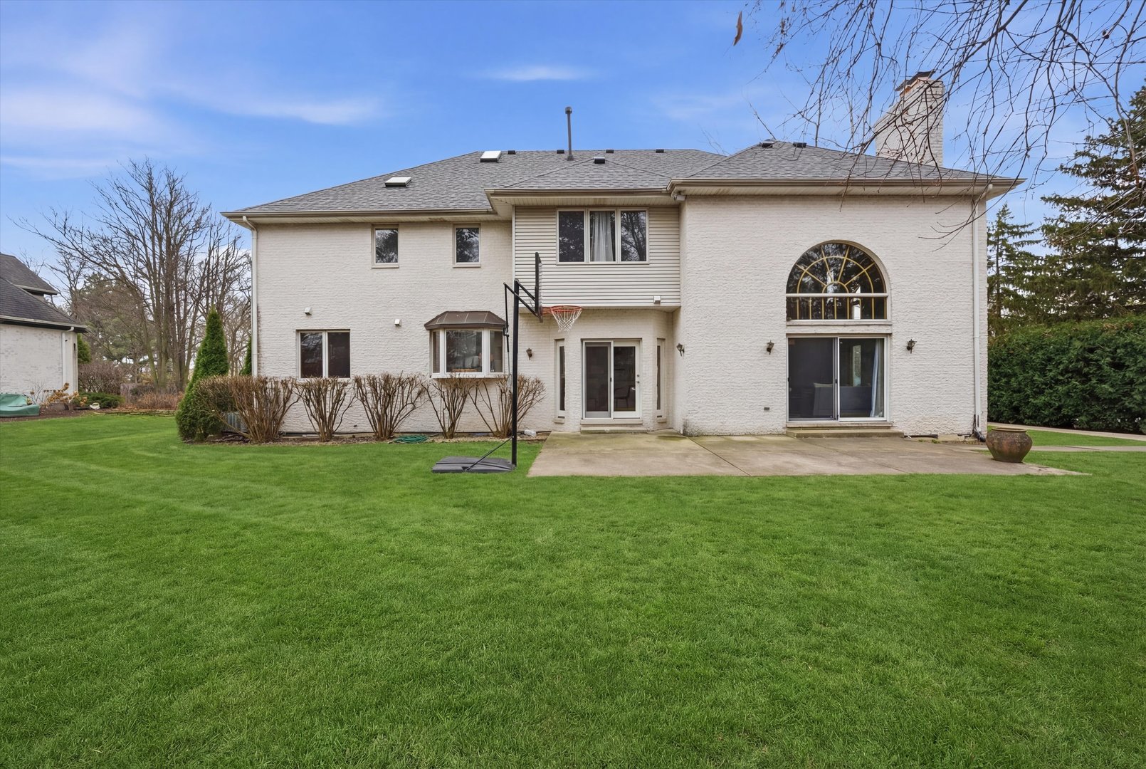 15W641 81st Street, Burr Ridge, IL 60527