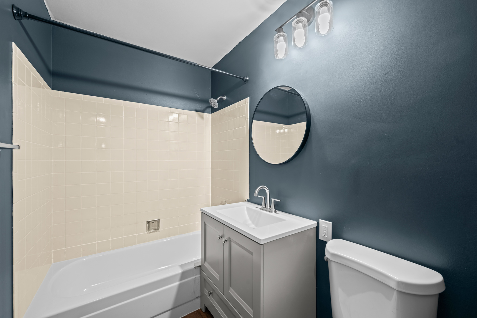 1324 N Geneva Drive #3B, Palatine, IL 60074