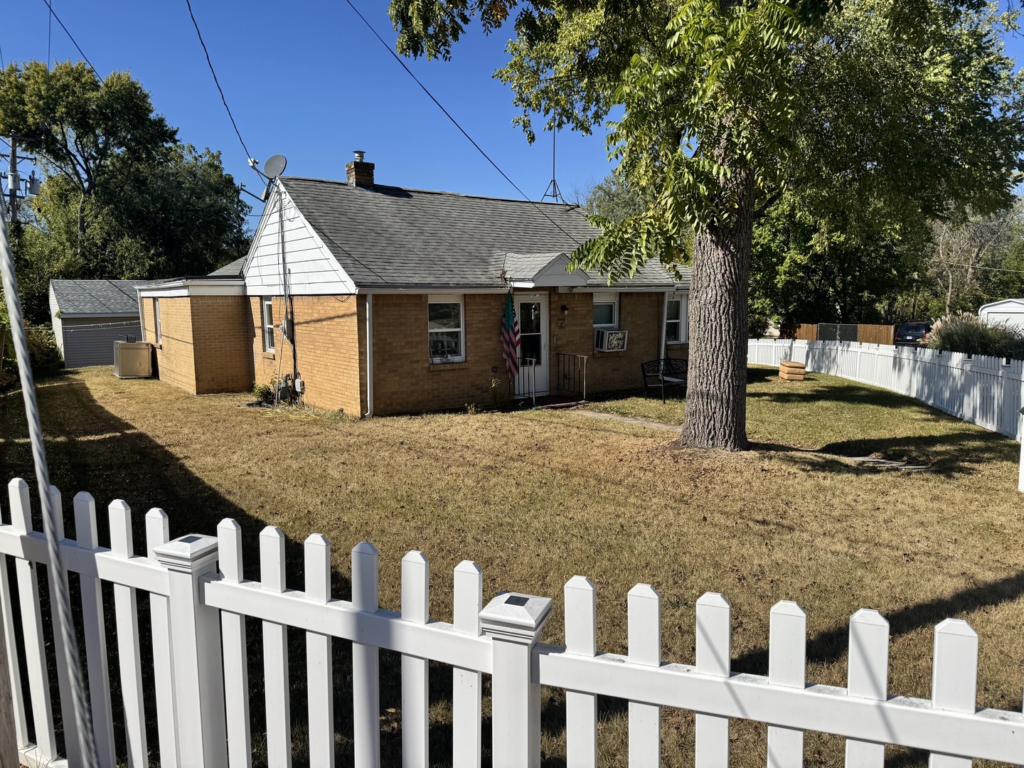 4310 Wilshire Avenue, Rockford, IL 61101