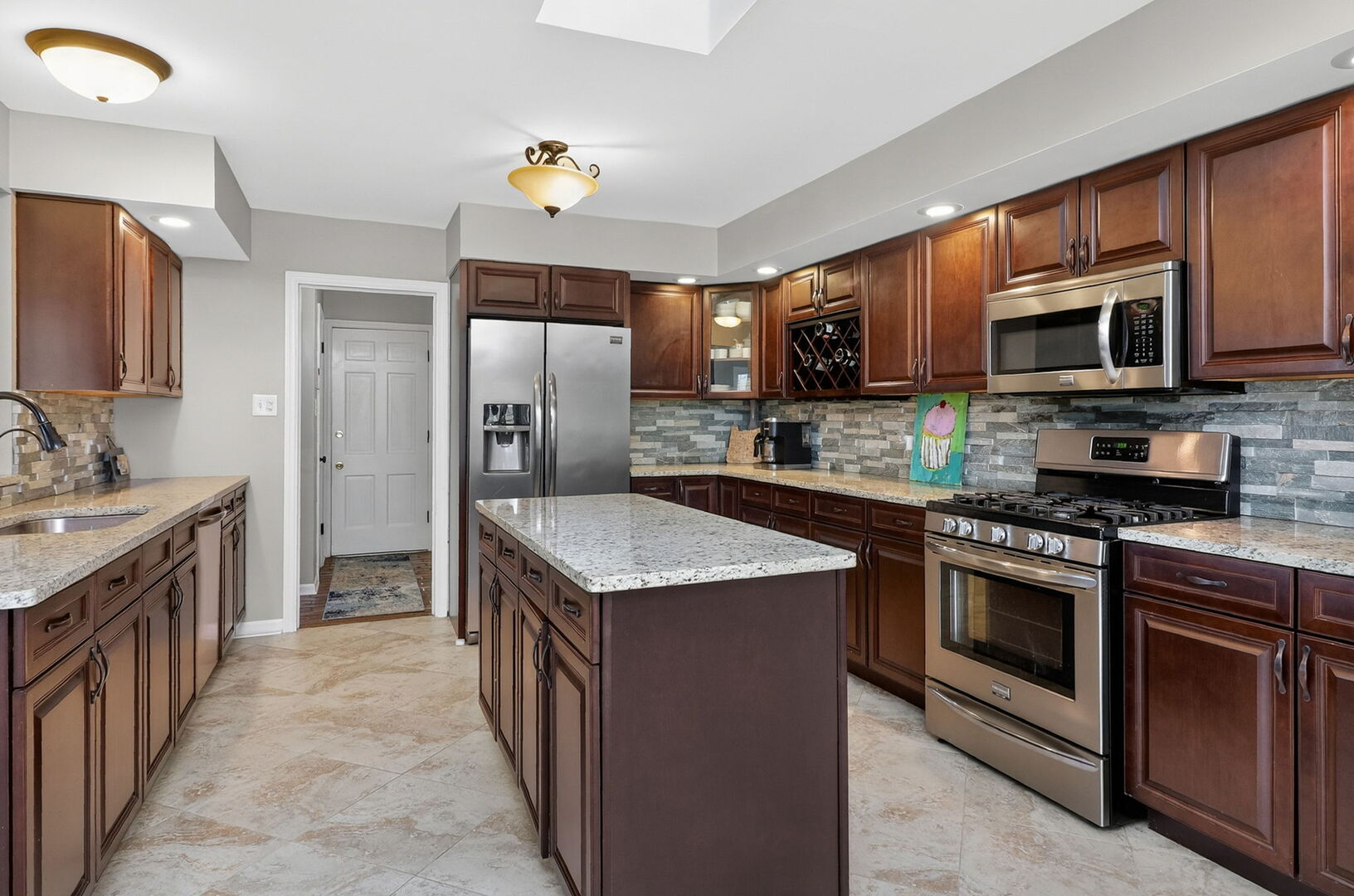 686 Golf Club Lane, Frankfort, IL 60423