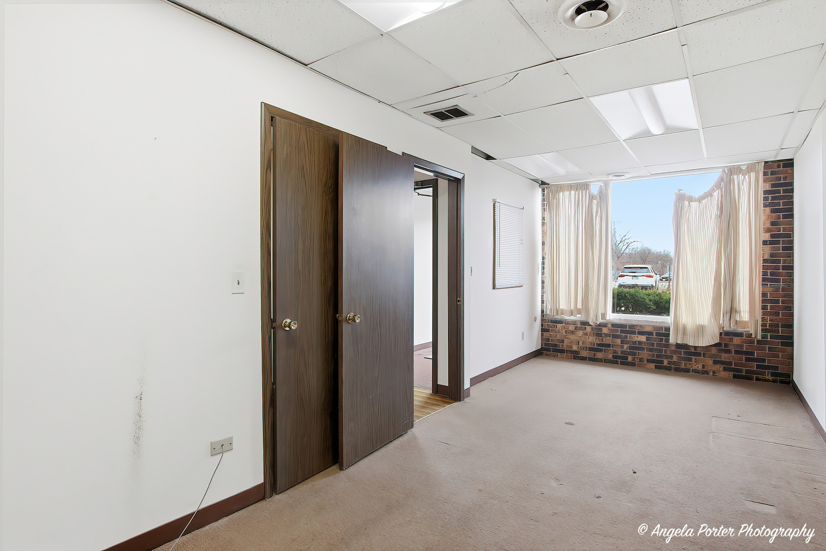 4901 W Elm Street, McHenry, IL 60050