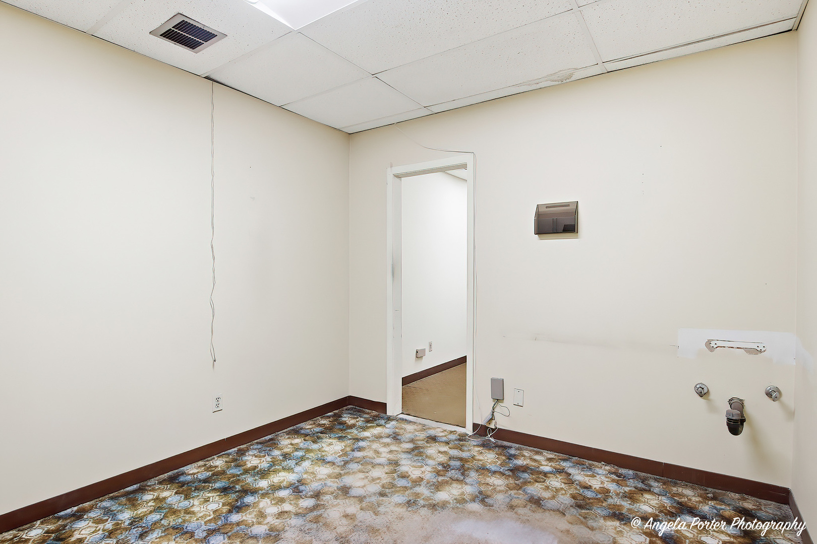 4901 W Elm Street, McHenry, IL 60050