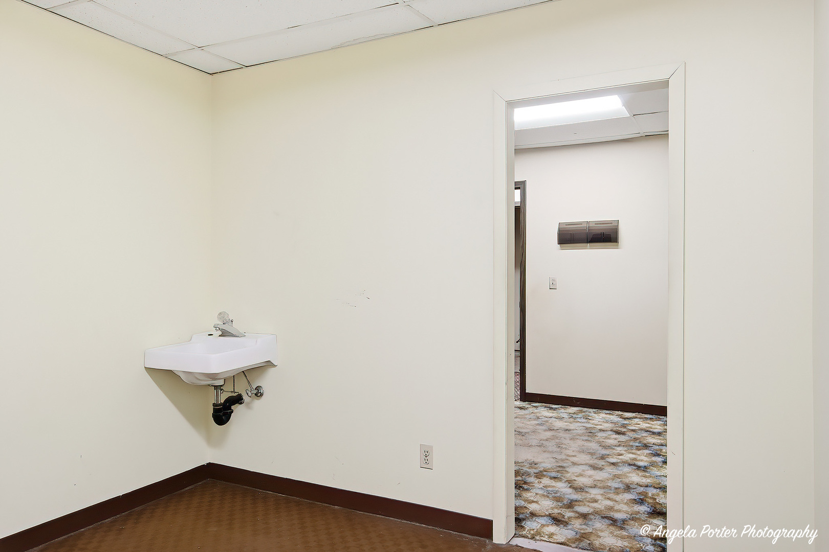 4901 W Elm Street, McHenry, IL 60050