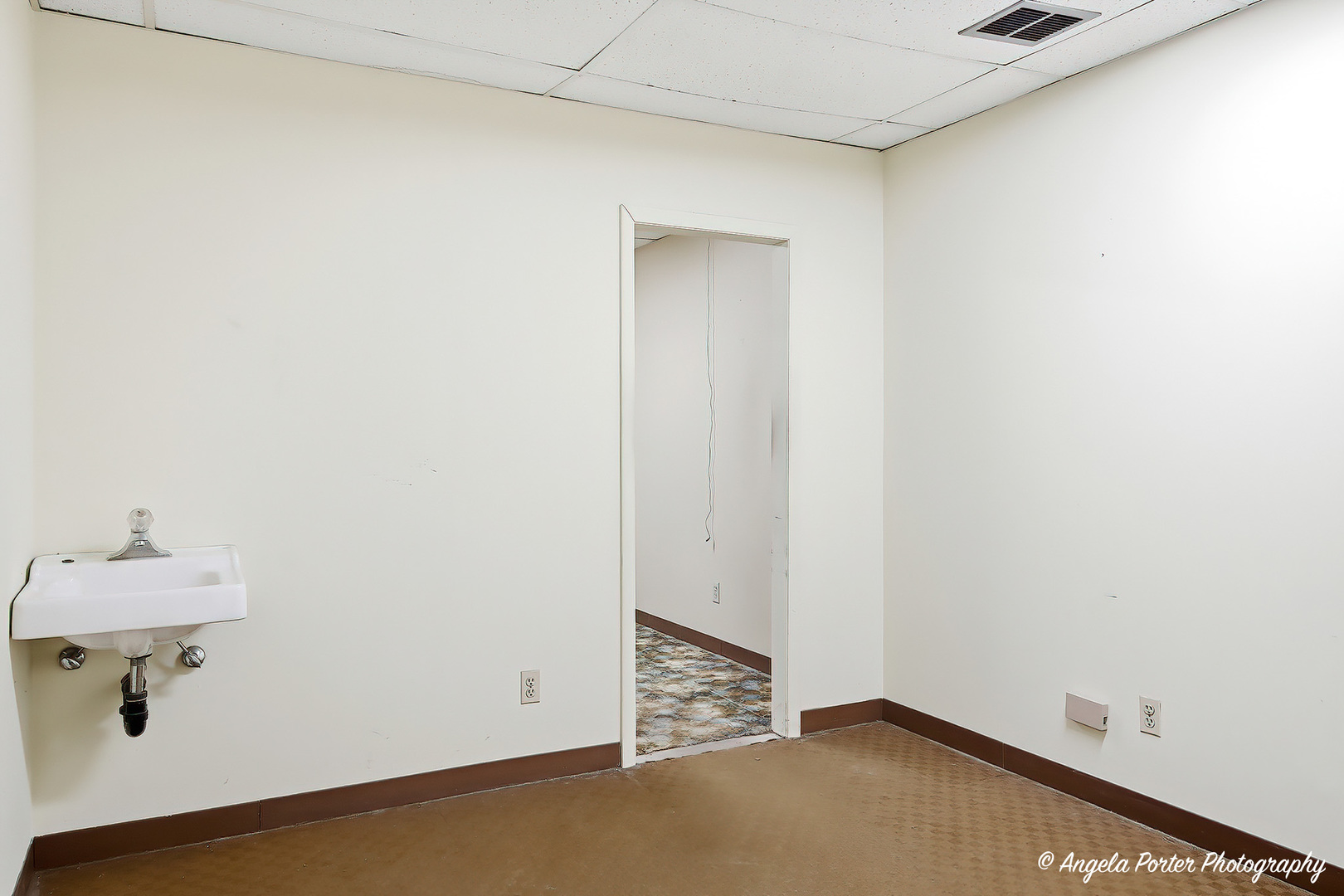 4901 W Elm Street, McHenry, IL 60050