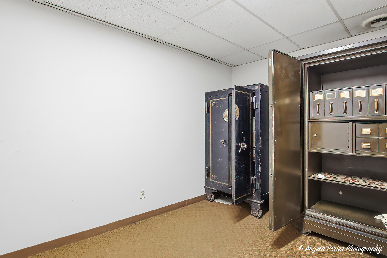 4901 W Elm Street, McHenry, IL 60050