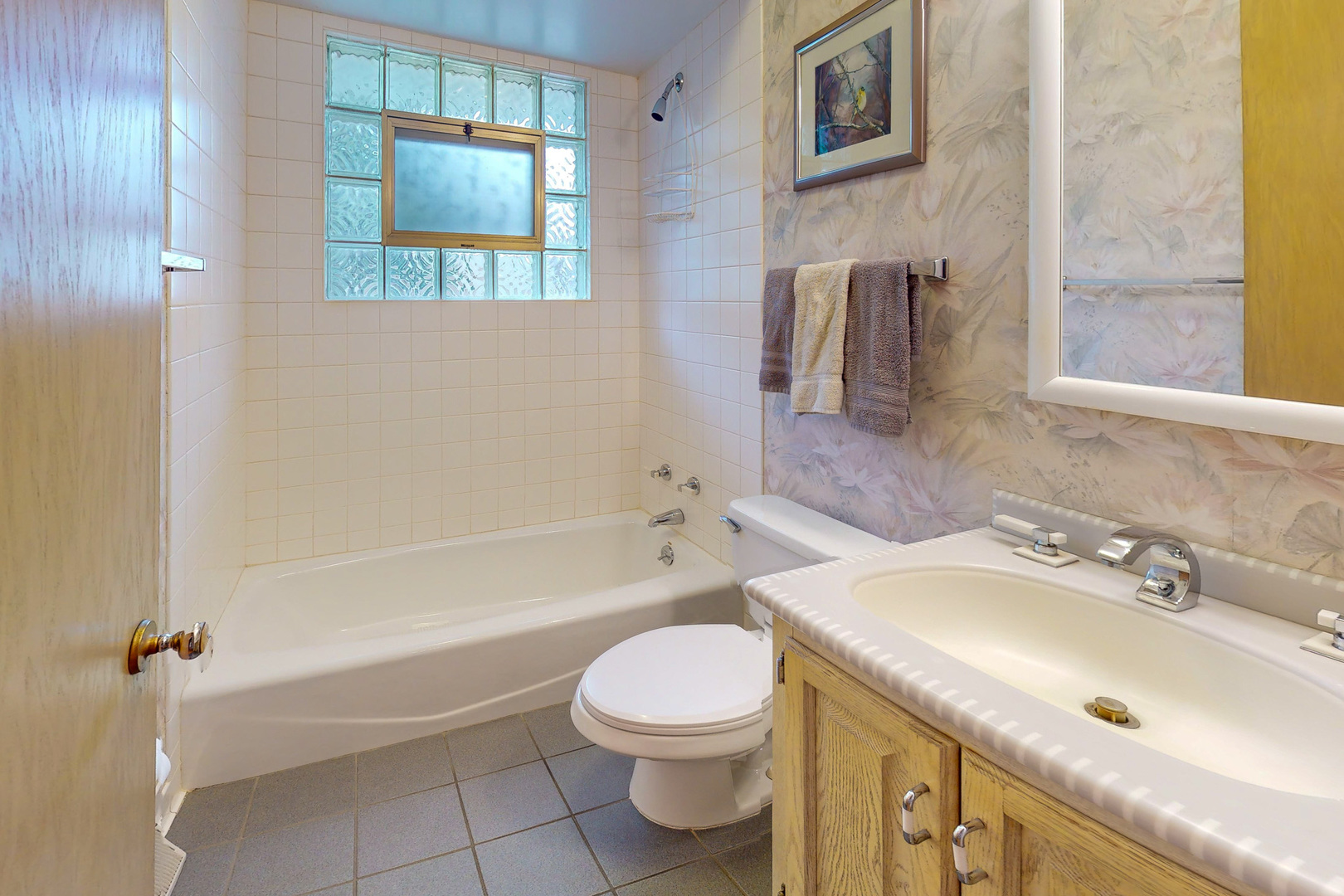 4N163 5th Avenue, Addison, IL 60101